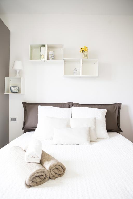 Alessia'S Flat - Sarpi Apartment Milan Bagian luar foto